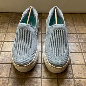 NWT Soft Gray Dr. Scholl’s Shoes No Bsd Knit Slip-On Sneaker Size 8